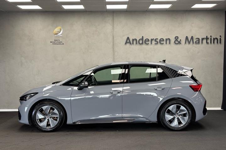 Grå Cupra Born fra 2023