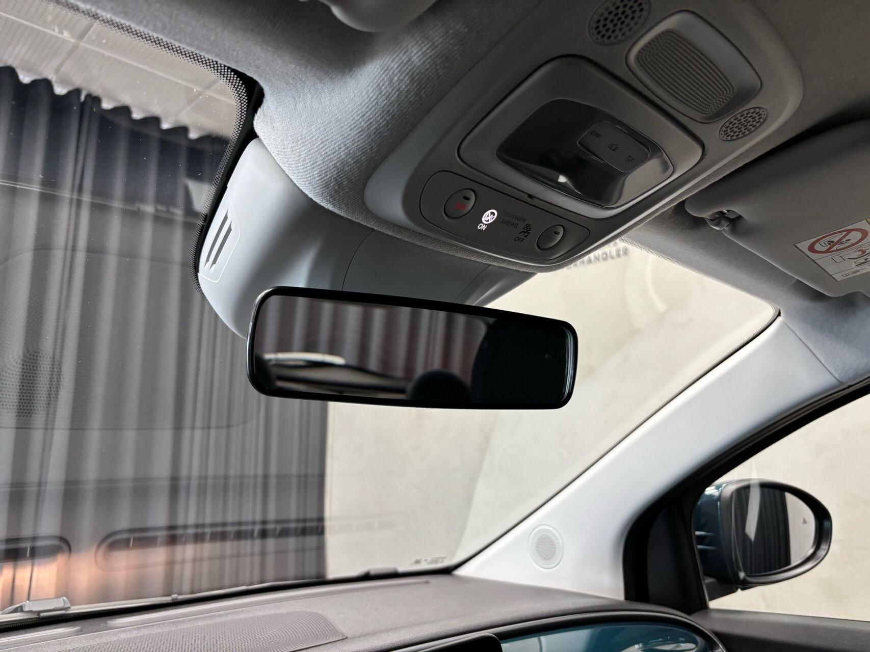Grøn Fiat 500e fra 2023