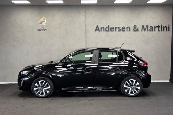 Sort Peugeot e-208 fra 2025