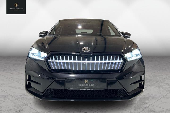 Sort Skoda Enyaq fra 2024