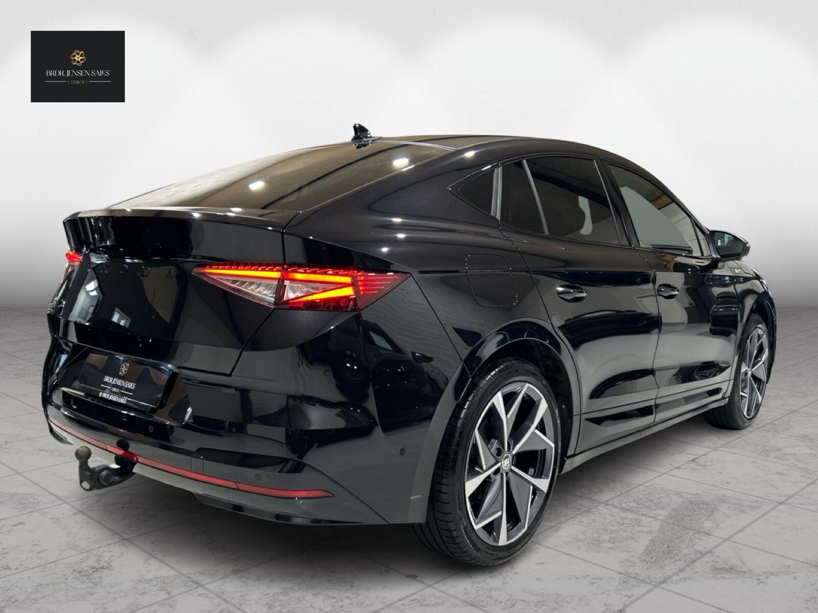 Sort Skoda Enyaq fra 2024