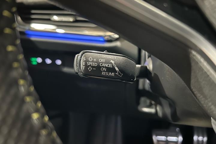 Sort Skoda Enyaq fra 2024