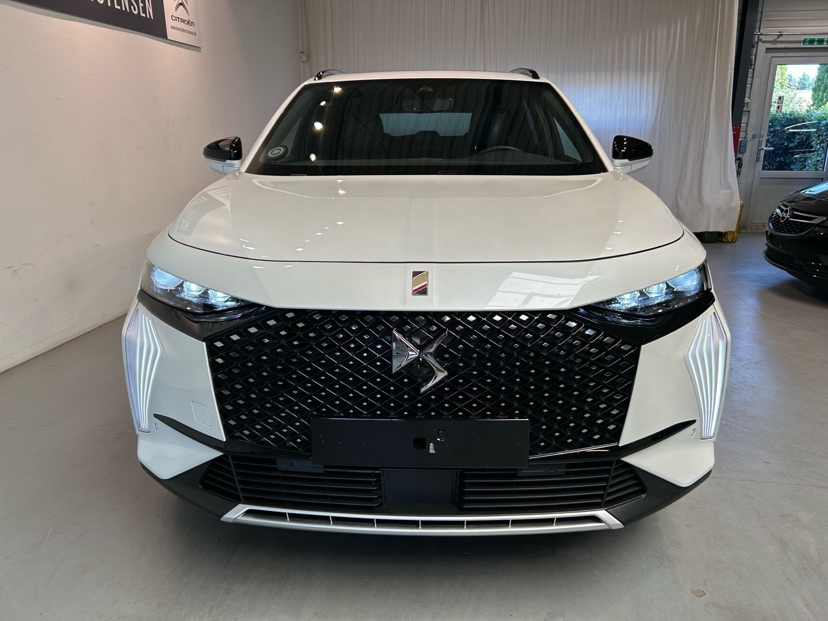 Hvid DS DS7 Crossback fra 2023