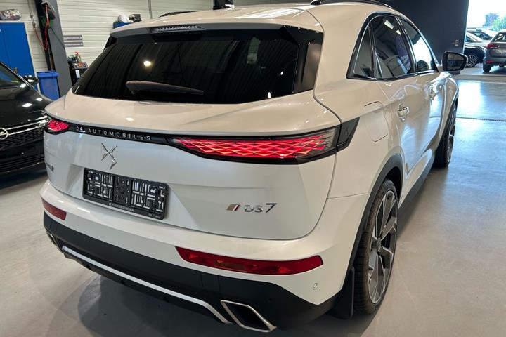 Hvid DS DS7 Crossback fra 2023