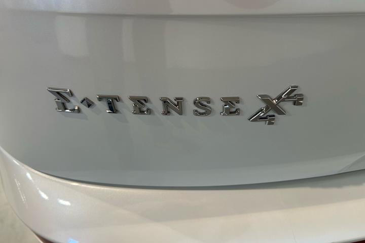 Hvid DS DS7 Crossback fra 2023