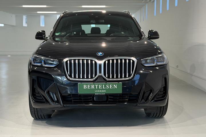 Sort BMW X3 fra 2023