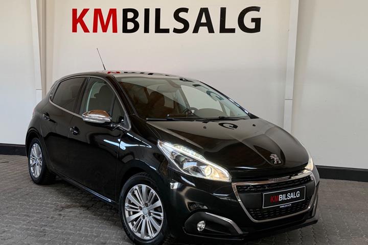 Sort Peugeot 208 fra 2018