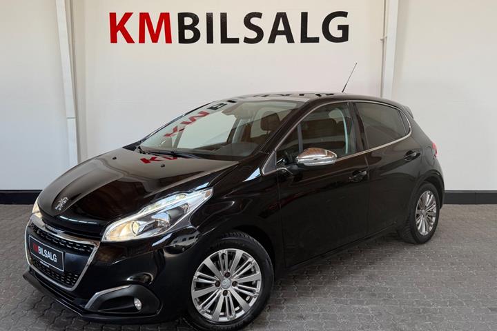 Sort Peugeot 208 fra 2018