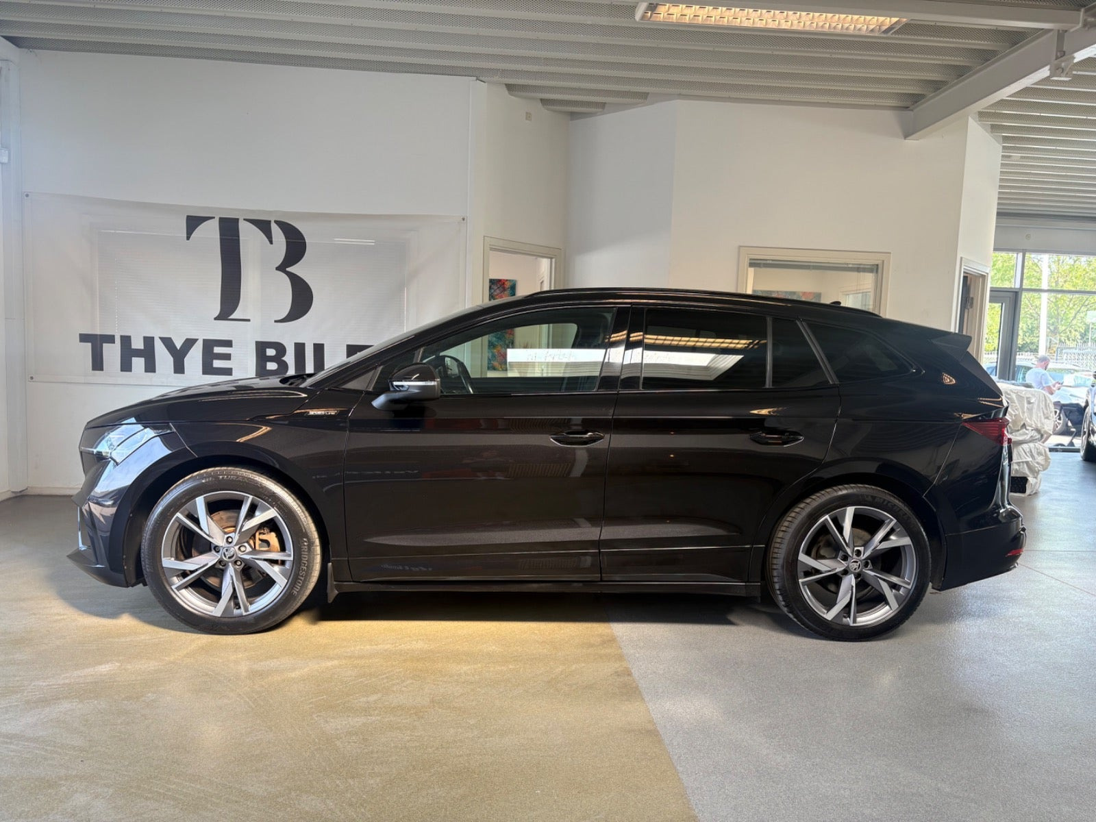 Sort Skoda Enyaq fra 2023