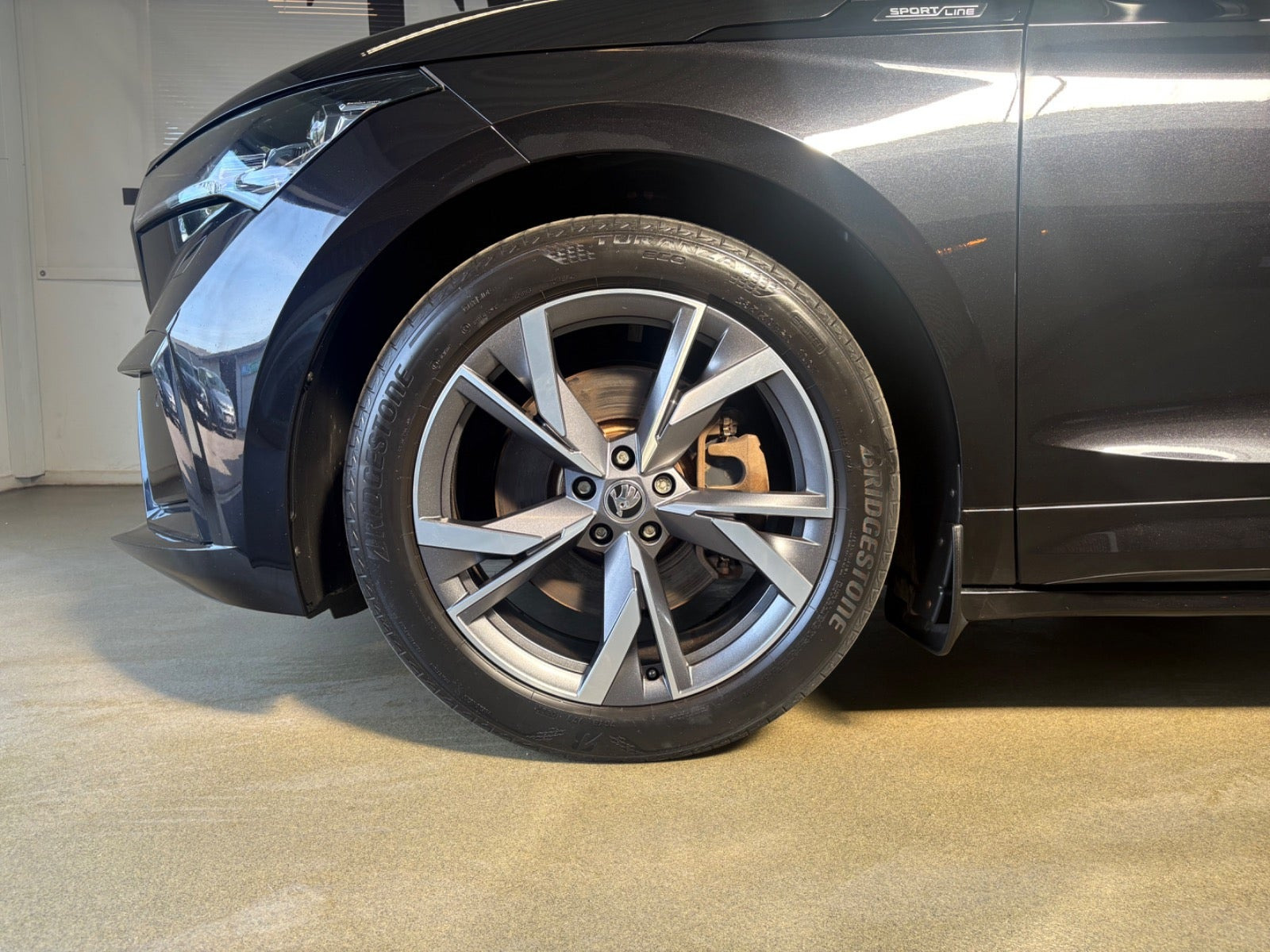 Sort Skoda Enyaq fra 2023