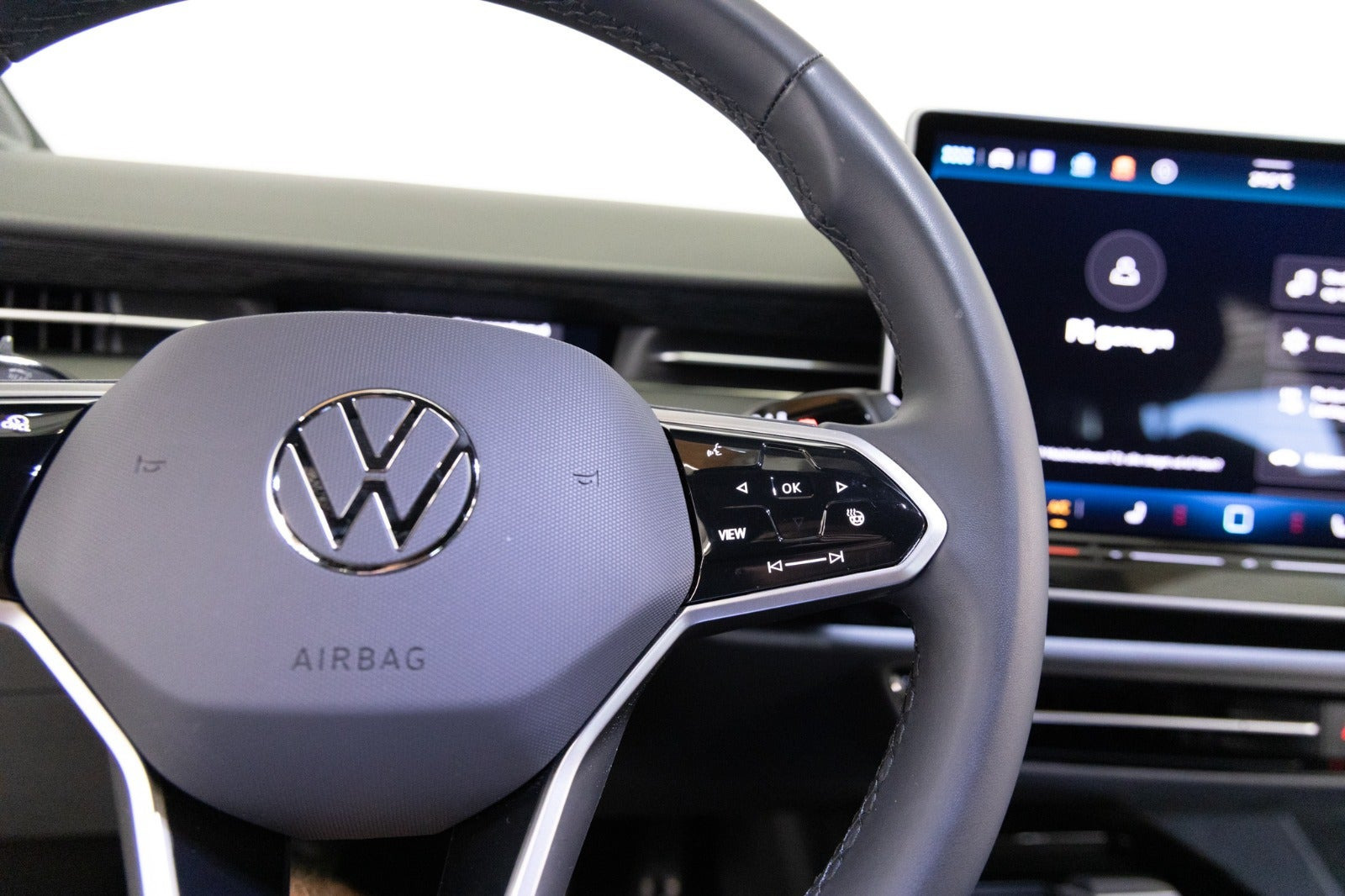 Blå VW ID.7 fra 2025