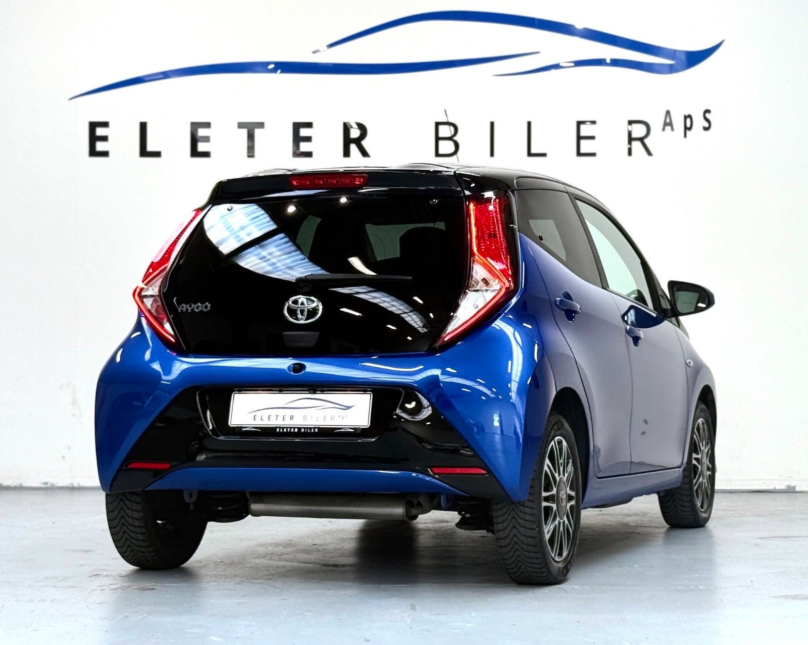 Blå Toyota Aygo fra 2018