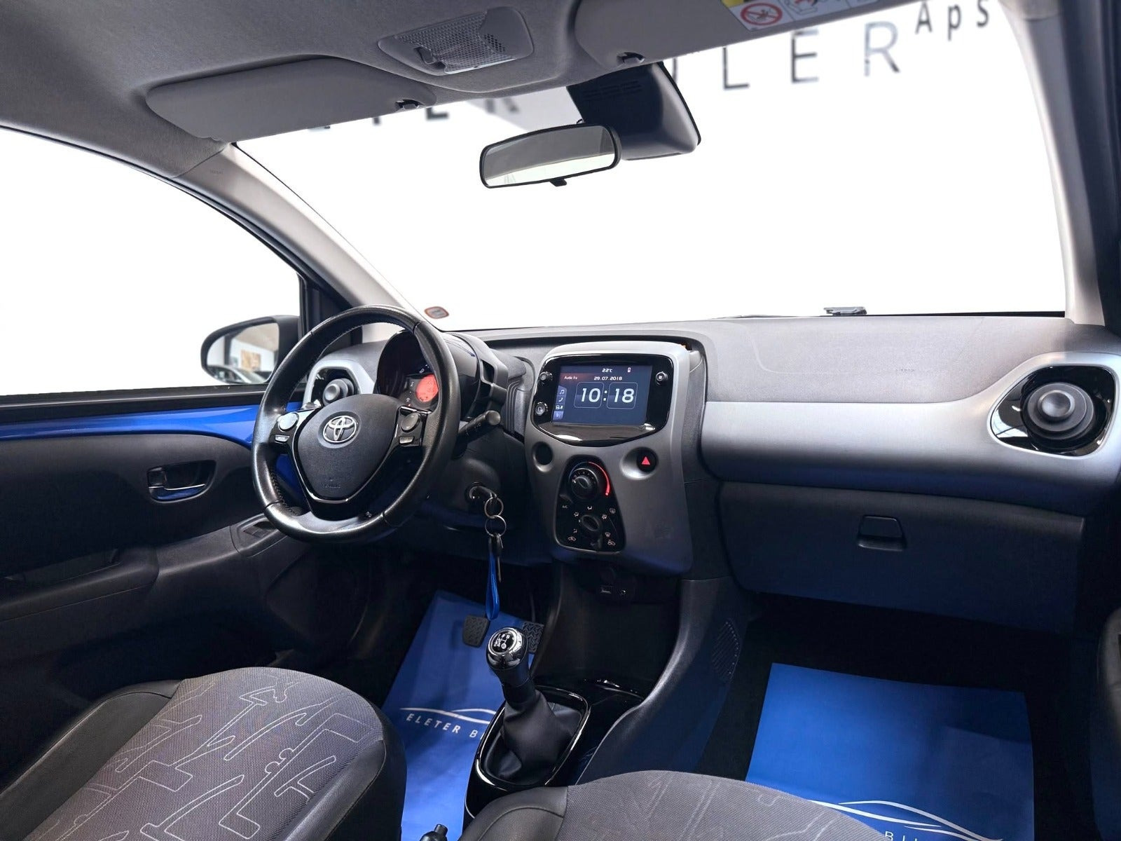 Blå Toyota Aygo fra 2018