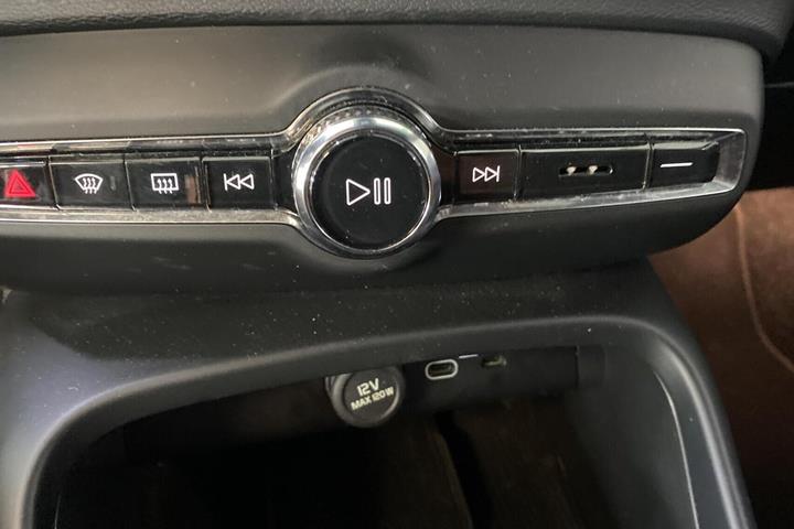 Sort Volvo C40 fra 2024