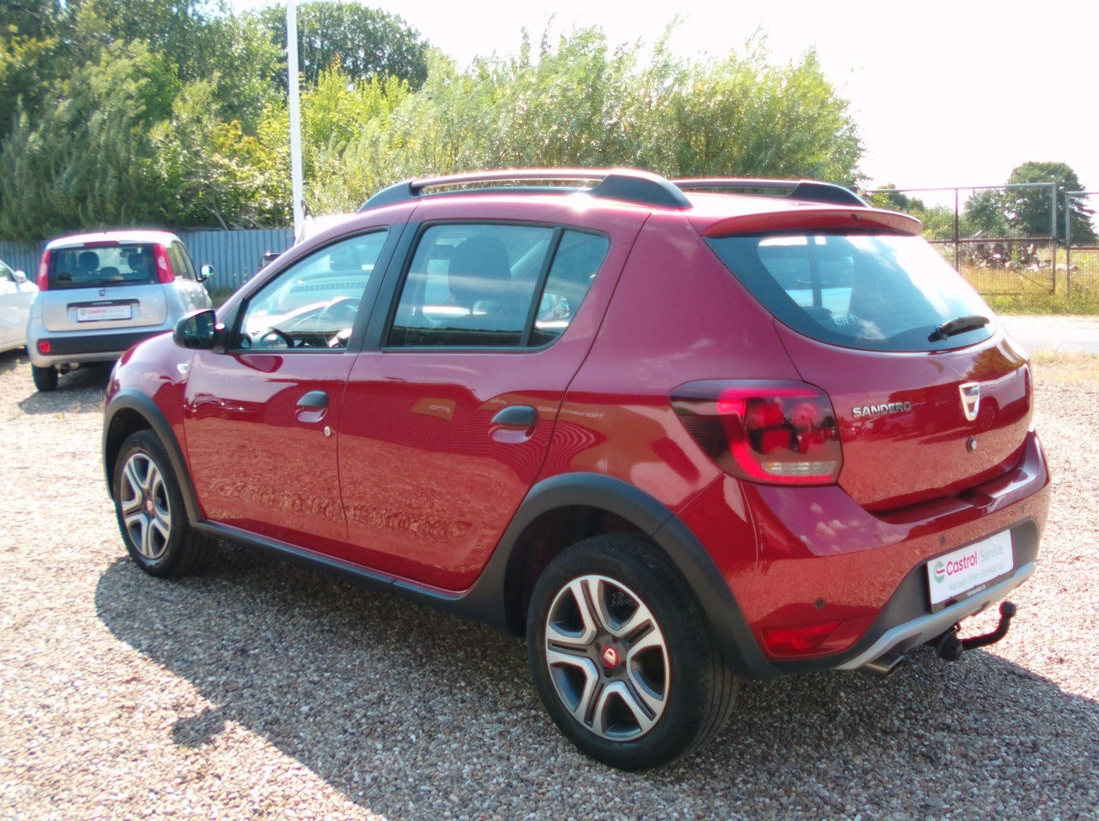 Rød Dacia Sandero fra 2018