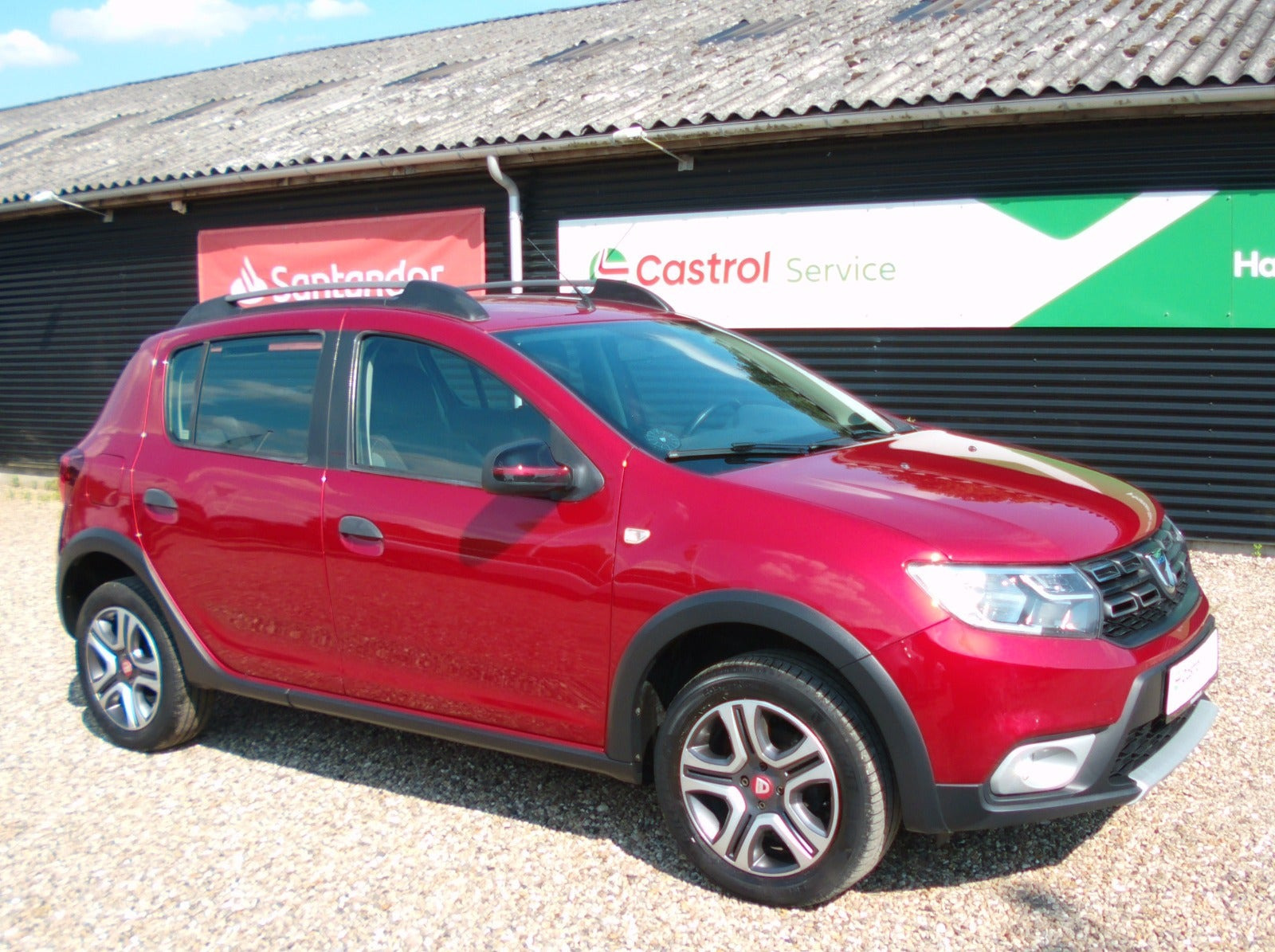 Rød Dacia Sandero fra 2018