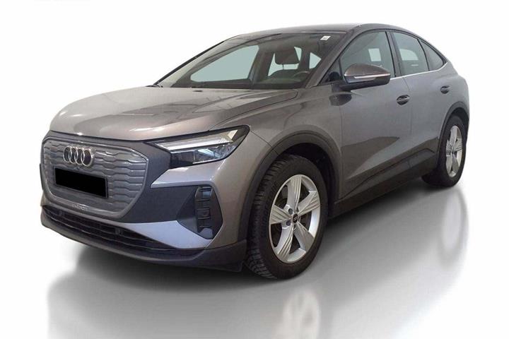 Grå Audi Q4 e-tron fra 2023