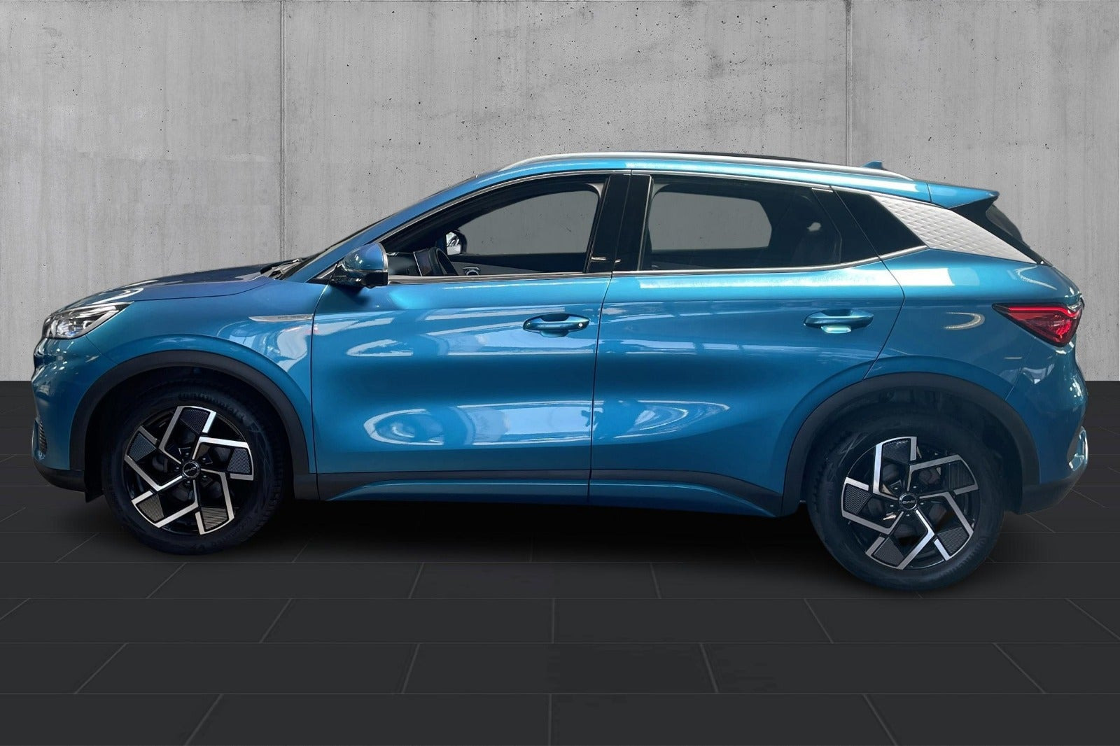 Blå BYD Atto 3 fra 2022