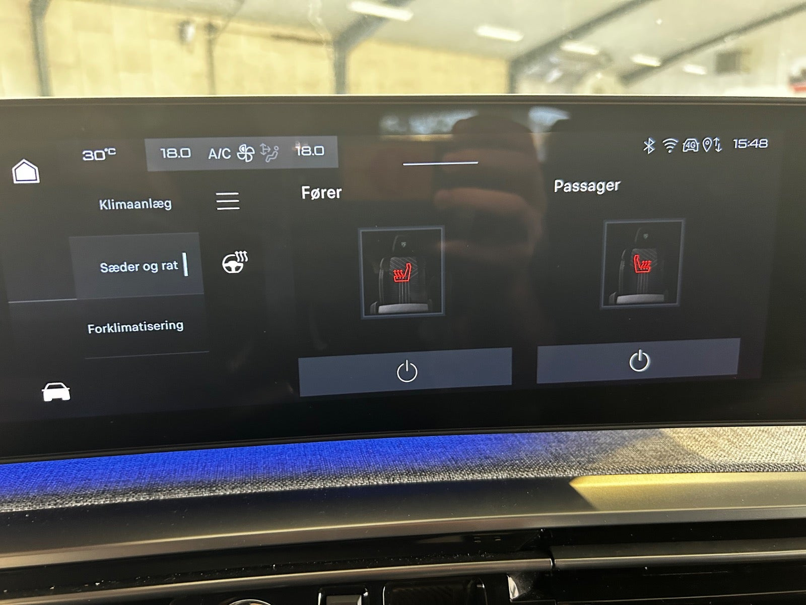 Sort Peugeot e-3008 fra 2025
