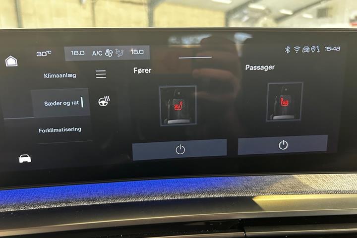 Sort Peugeot e-3008 fra 2025