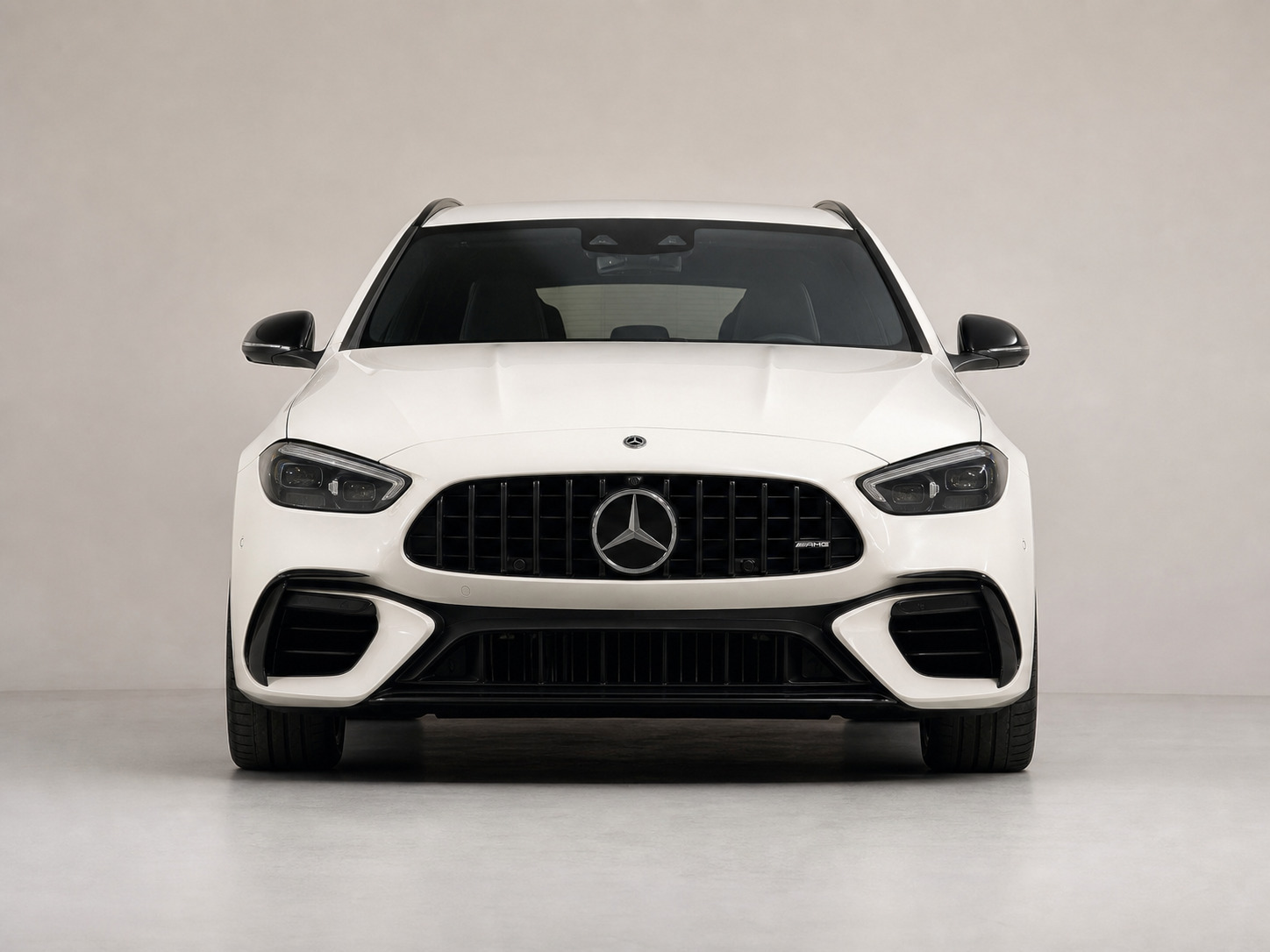 Hvid Mercedes E63 fra 2018