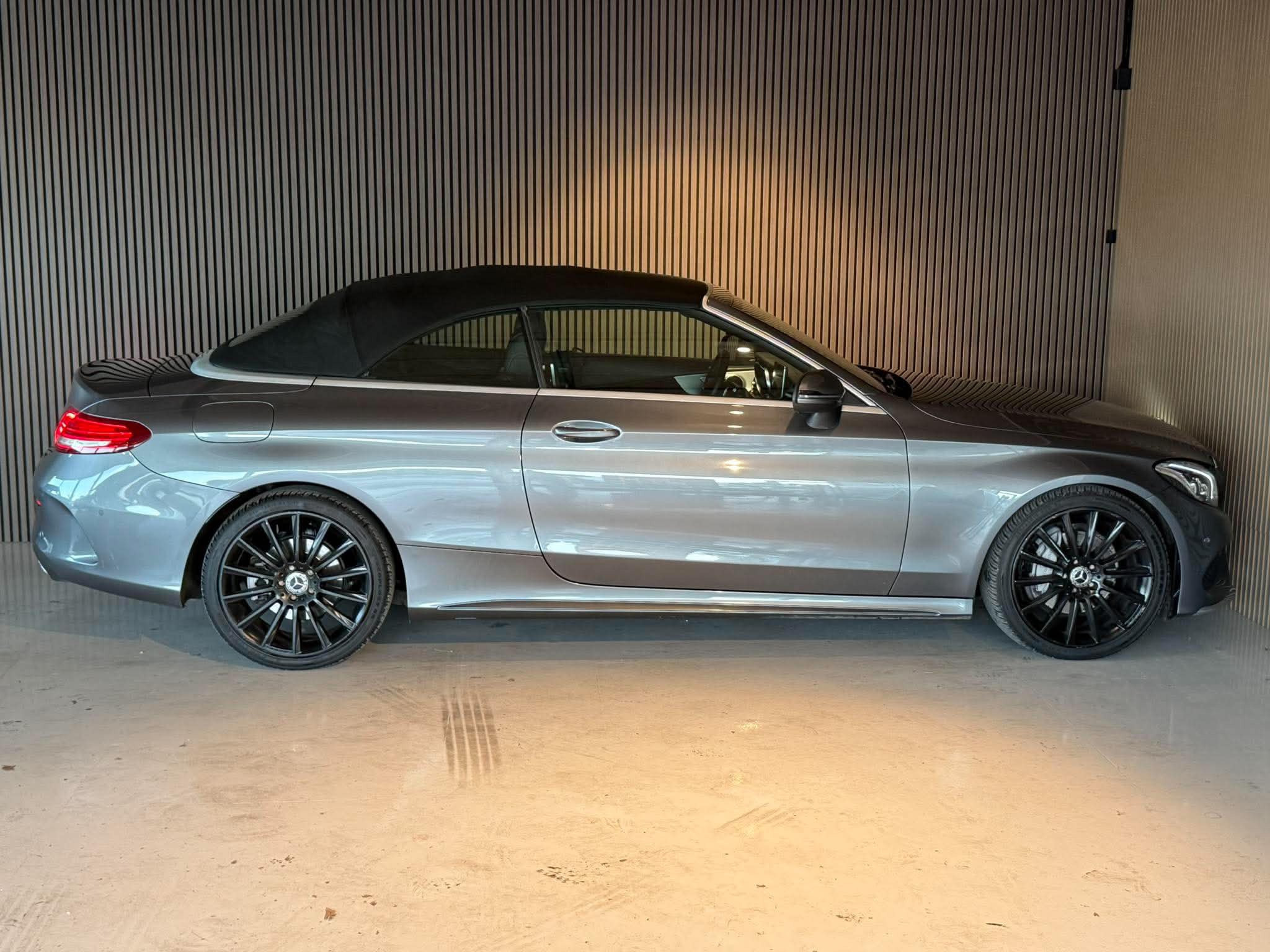 Grå Mercedes C220 d fra 2017