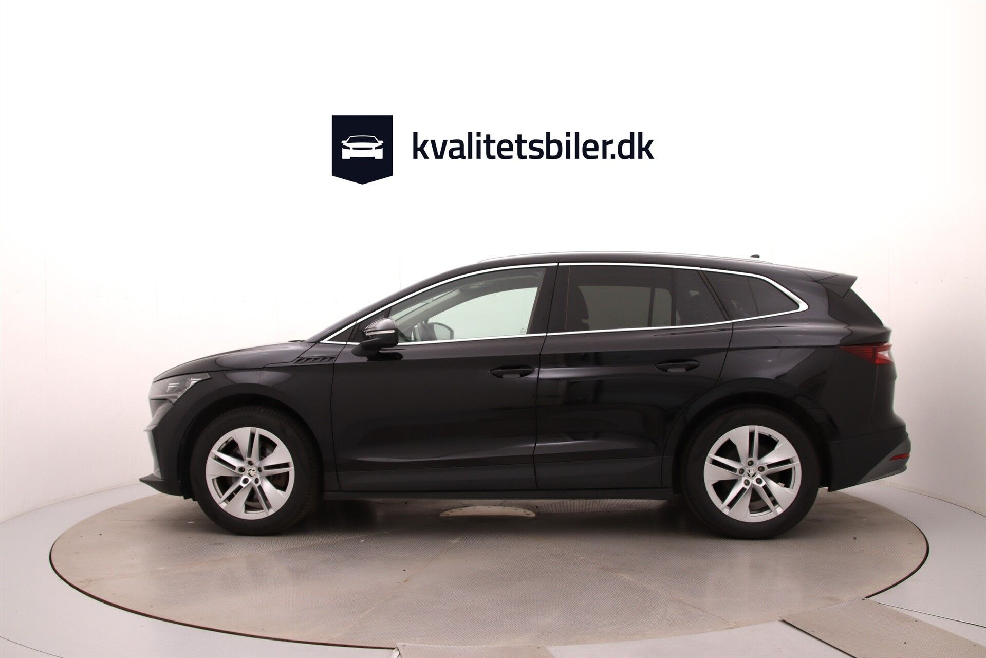 Sort Skoda Enyaq fra 2023