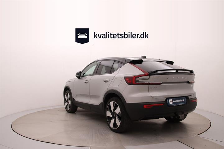 Sølv Volvo C40 fra 2022