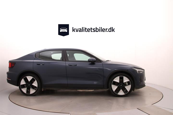 Blå Polestar 2 fra 2023
