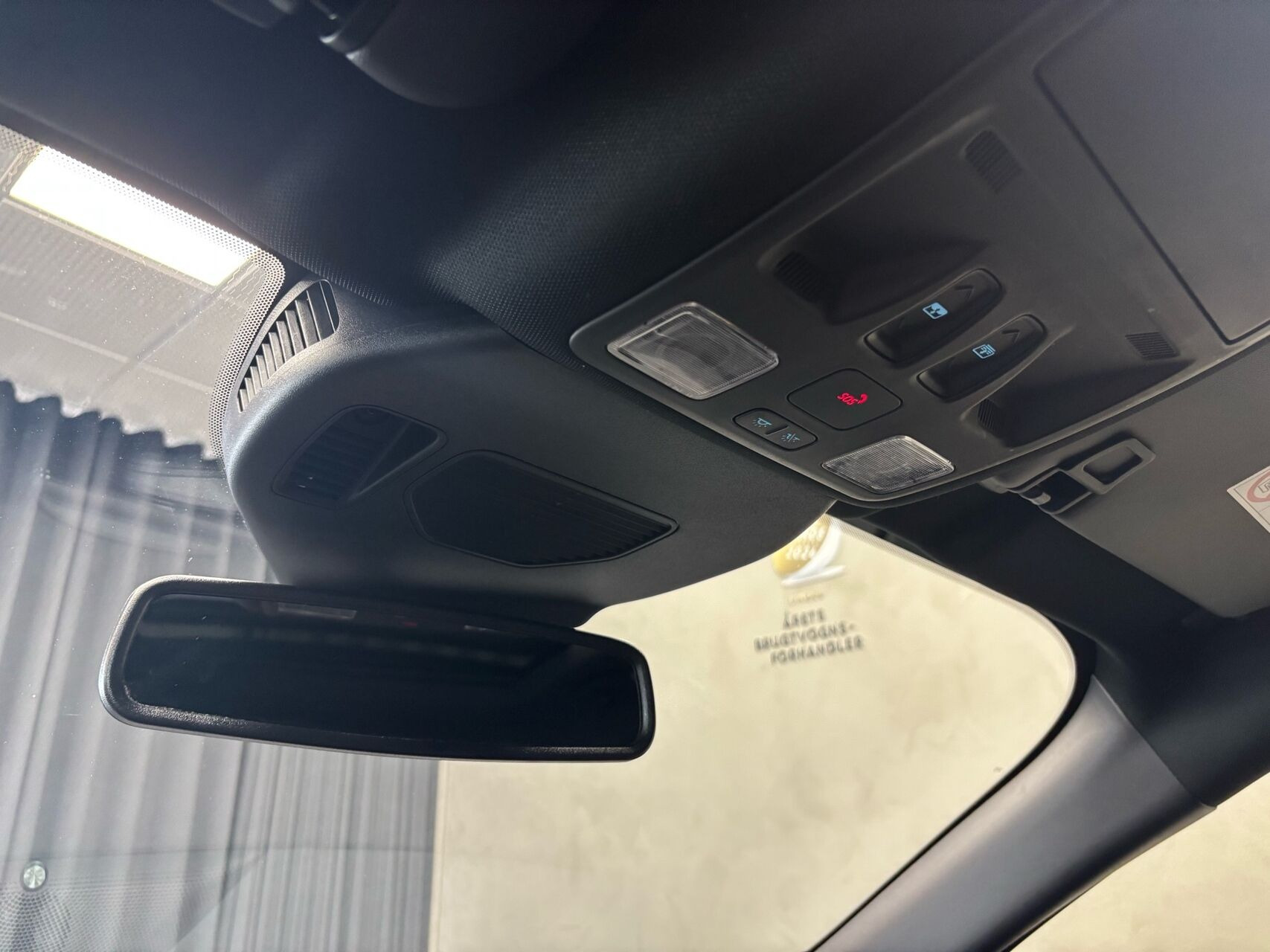 Blå Ford Kuga fra 2024