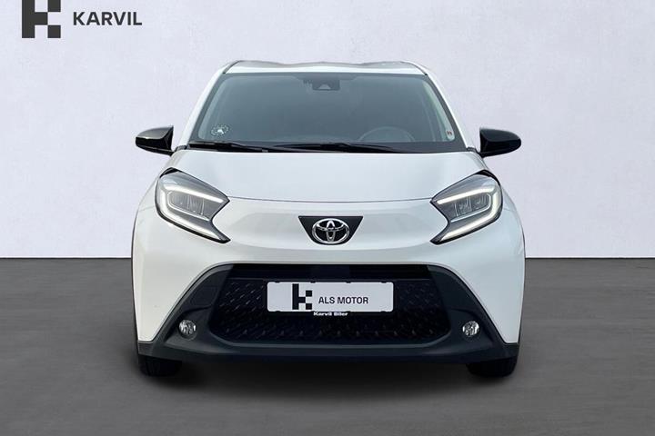 Hvid Toyota Aygo X fra 2023