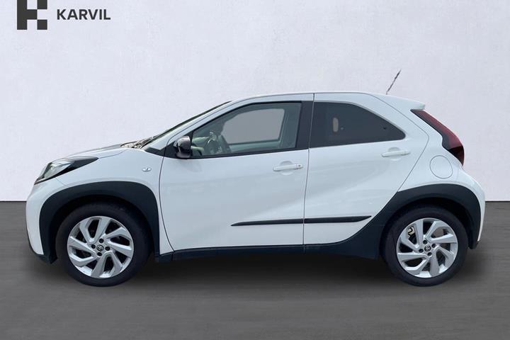 Hvid Toyota Aygo X fra 2023