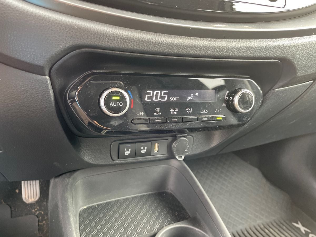 Hvid Toyota Aygo X fra 2023