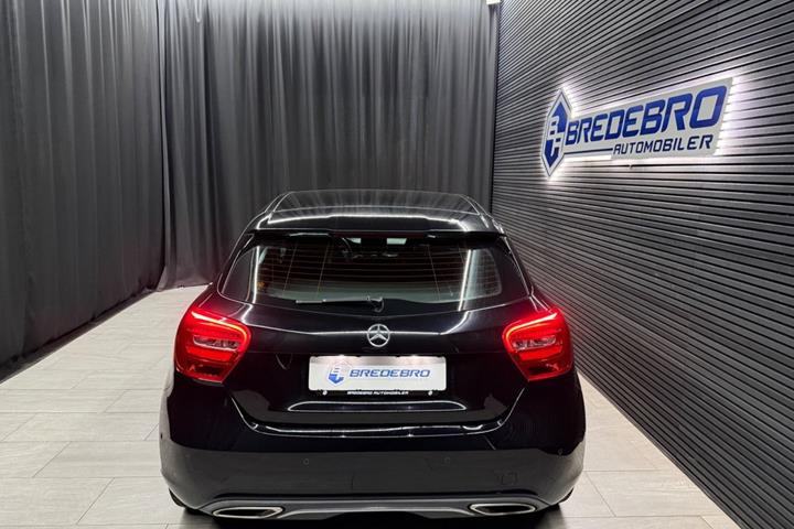 Sort Mercedes A200 fra 2016