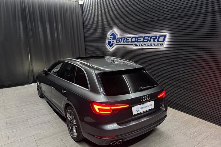 Grå Audi A4 fra 2016