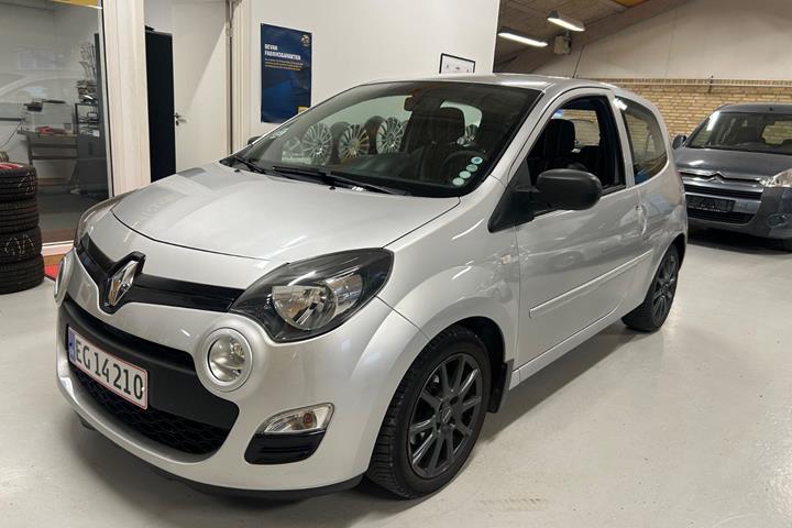 Sølv Renault Twingo fra 2012