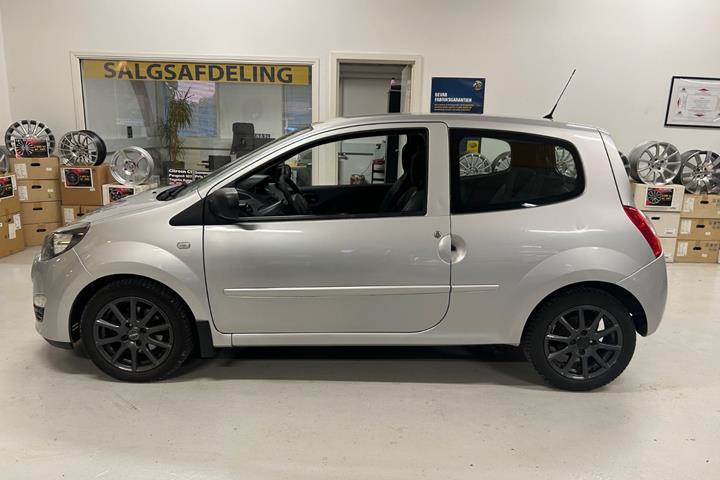 Sølv Renault Twingo fra 2012