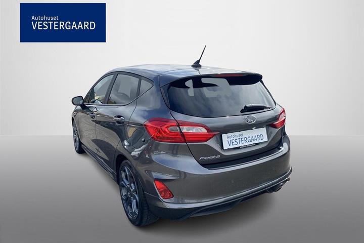 Grå Ford Fiesta fra 2020