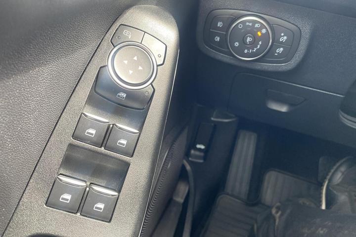 Grå Ford Fiesta fra 2020