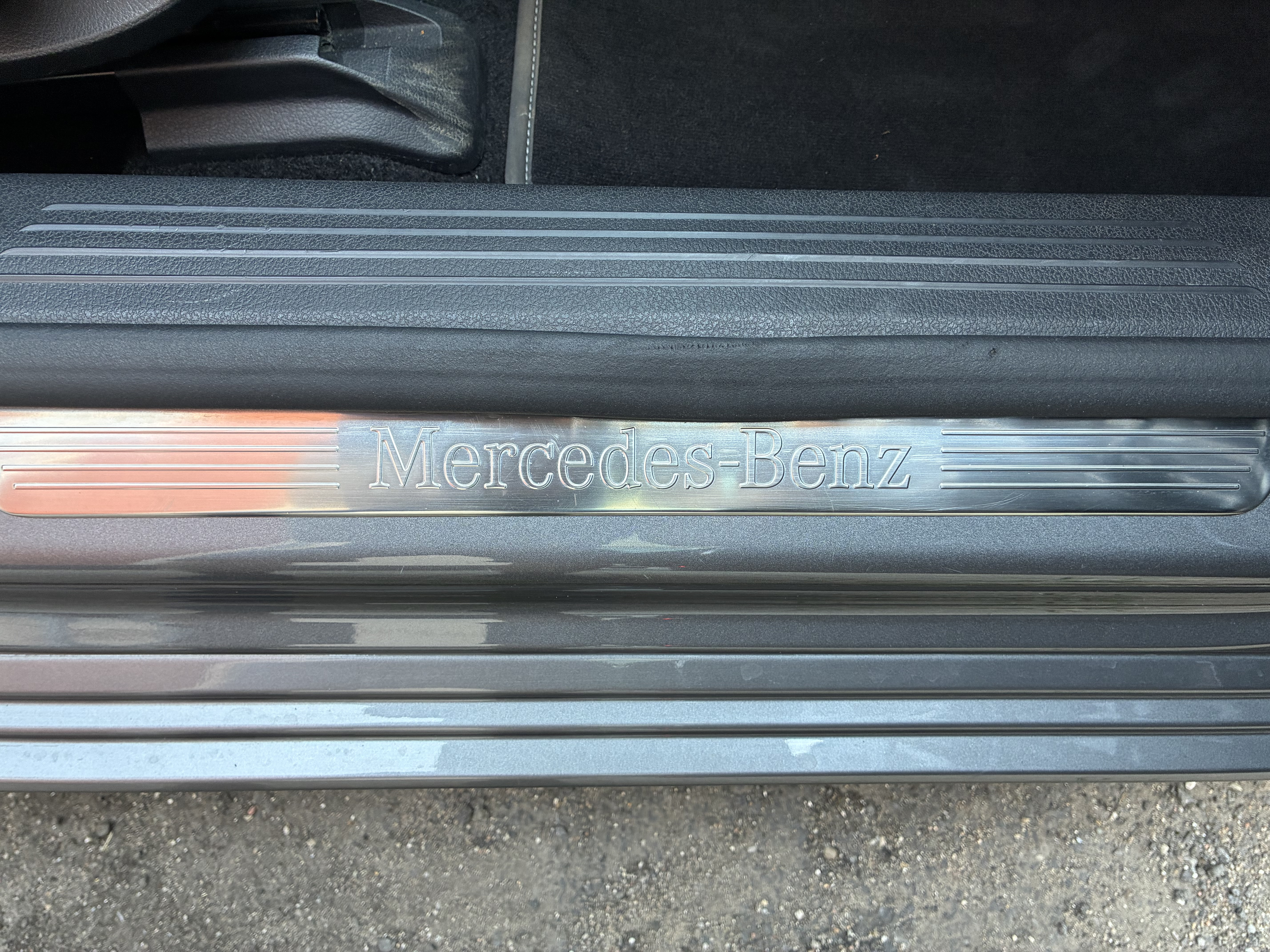 Grå Mercedes A250 e fra 2020
