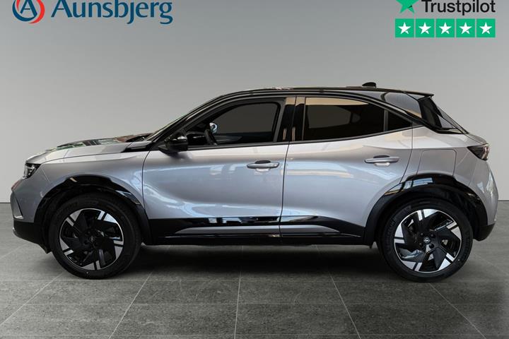 Sølv Opel Mokka-e fra 2025