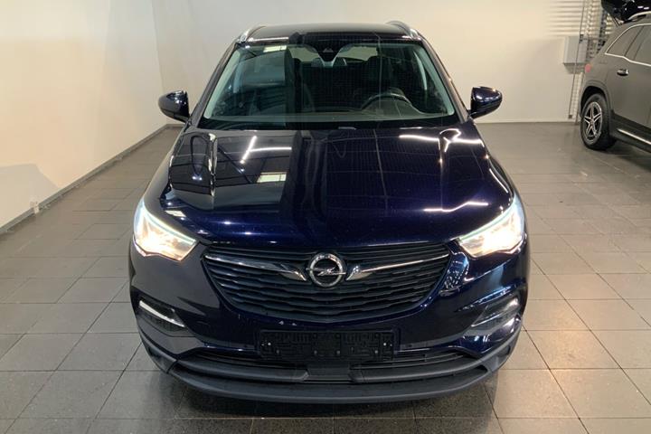 Blå Opel Grandland X fra 2018