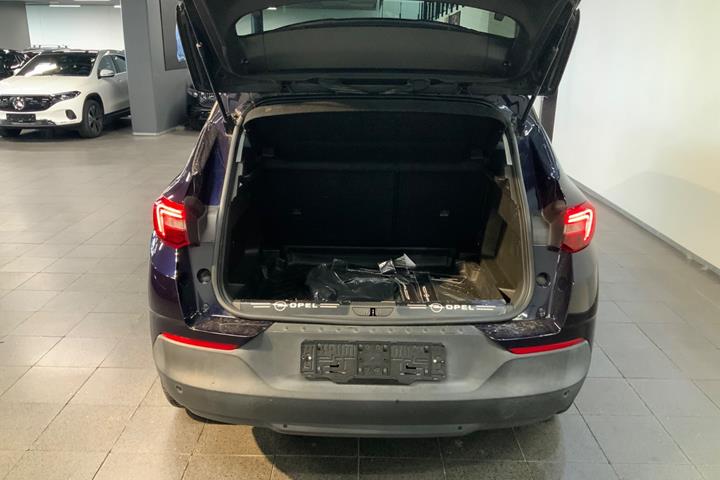 Blå Opel Grandland X fra 2018