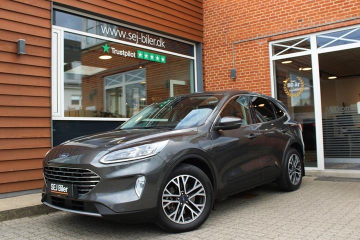 Grå Ford Kuga fra 2020