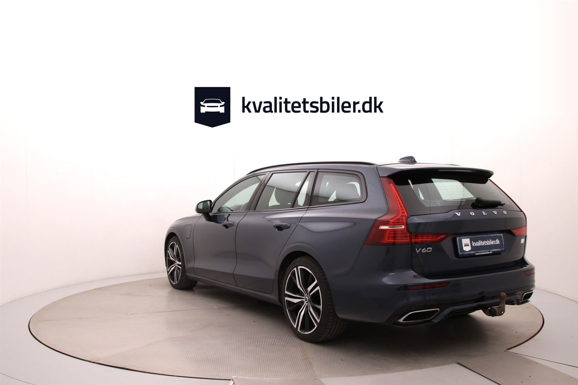 Blå Volvo V60 fra 2021