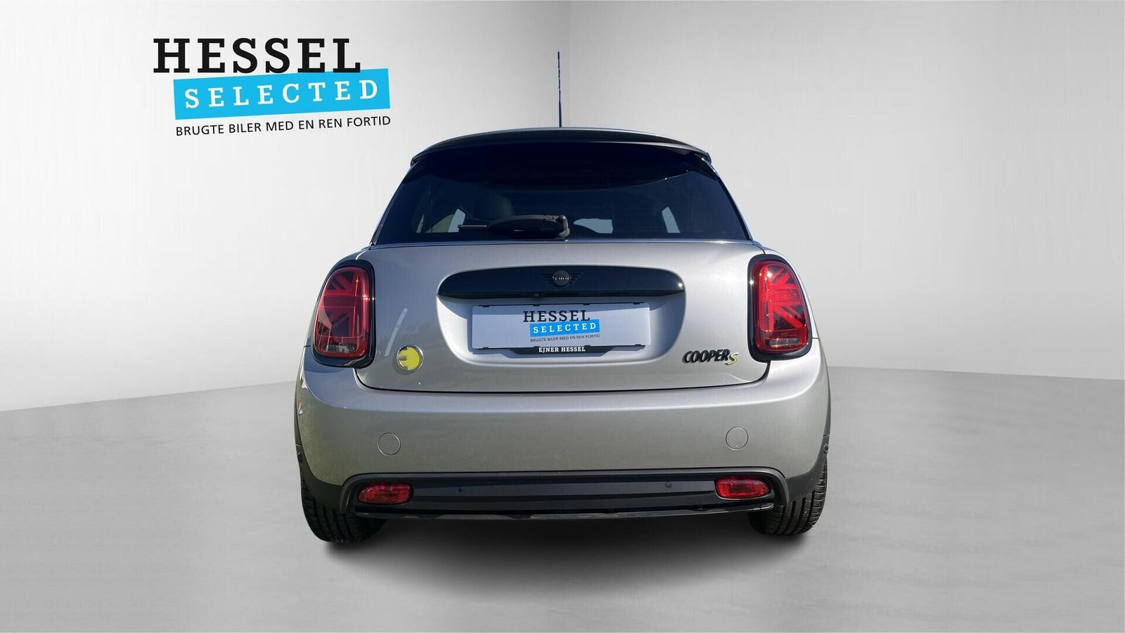 Sølv Mini Cooper SE fra 2023