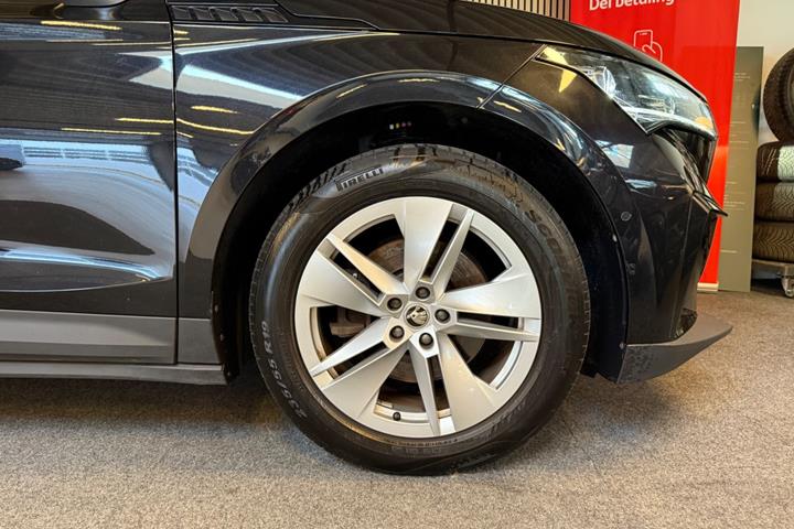 Sort Skoda Enyaq fra 2022