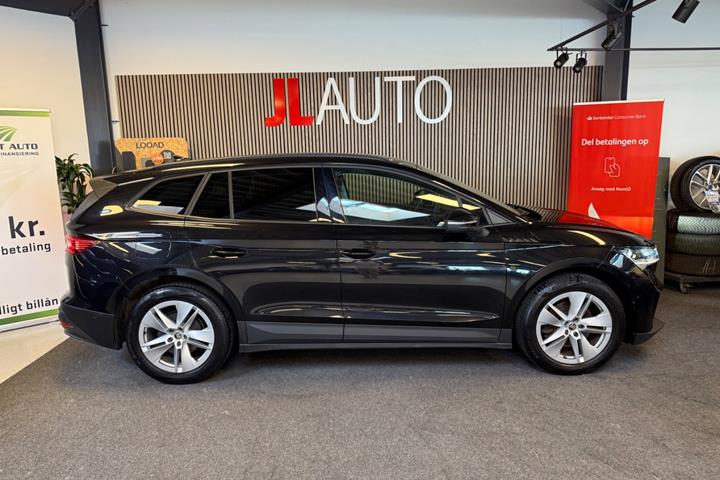 Sort Skoda Enyaq fra 2022