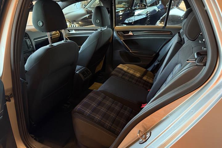 undefined VW Golf VII fra 2016