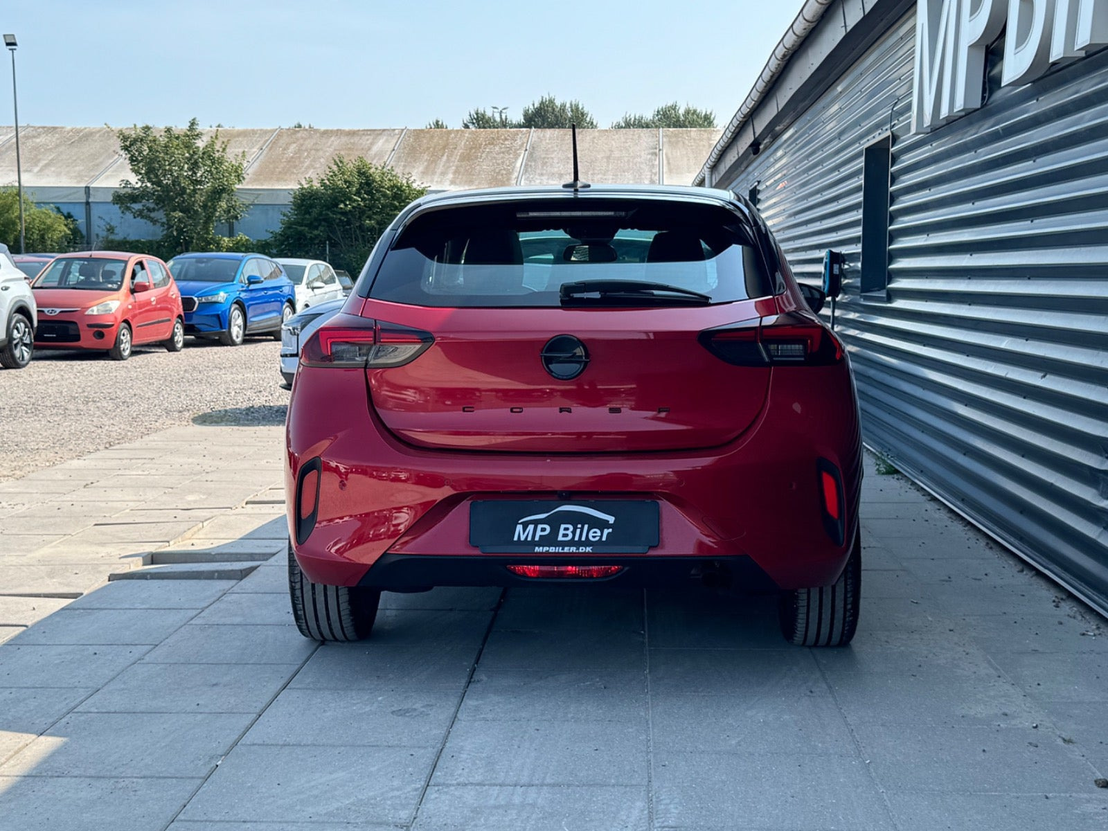 Rød Opel Corsa fra 2024
